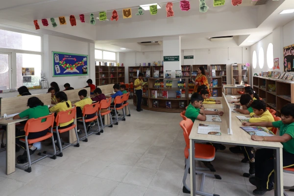 Classroom literacy instruction developing phonemic awareness and comprehension